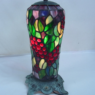 ステンドグラス テーブルスタンドライト ランプ アンティーク調 E26 市内限定 南12条店 