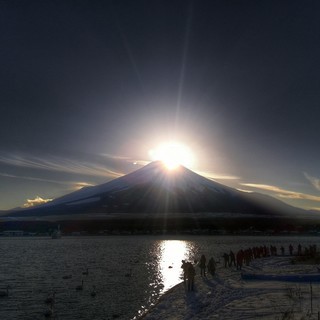 世界遺産 ダイヤモンド富士 写真 A4又は2L版 額付き