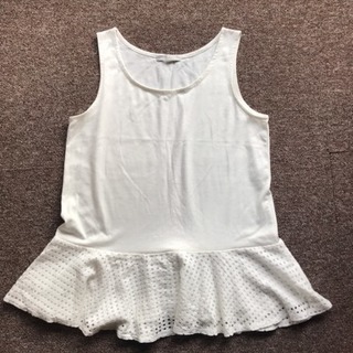 ワールドのペプラムタンクトップ👚