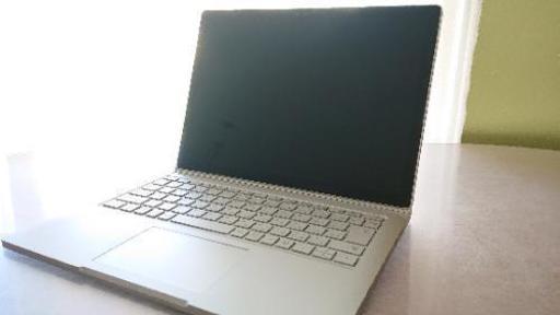 Microsoft Surface book i7/ 8gb/ 256gb/ GPU/ performancebace搭載モデル