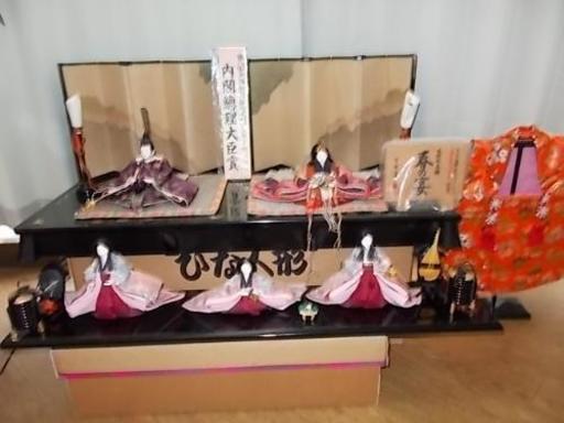 お雛様飾り