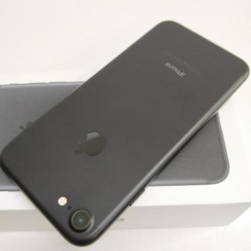 新同品 SIMフリー iPhone 7 Black 32GB バッテリー100%