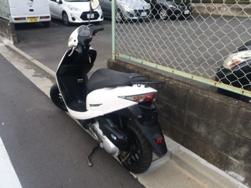 ホンダ AF68 DIO インジェクションモデル 白