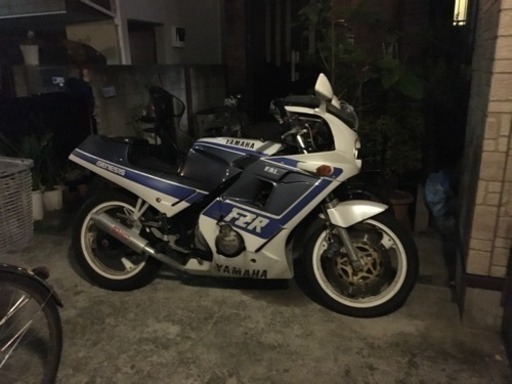 ヤマハ FZR250