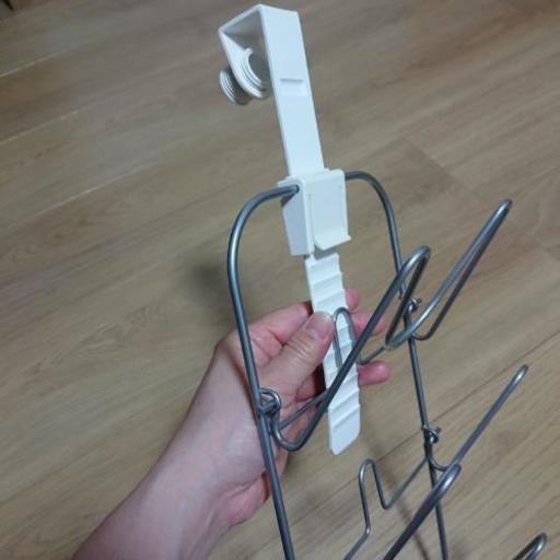 扉に引っ掻けて 鍋蓋を3枚収納できる スノー キィー 桂の家庭用品 キッチン雑貨 の中古あげます 譲ります ジモティーで不用品の処分 扉に引っ掻けて 鍋蓋を3枚収納できる スノー キィー 桂の家庭用品 キッチン雑貨 の中古あげます 譲ります ジモティーで不用品の処分