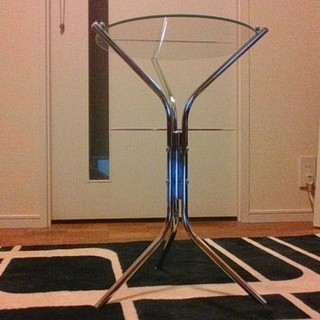 3脚ガラステーブル