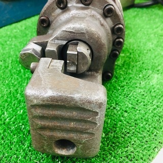 マキタ　SC130　鉄筋カッタ【リライズ野田愛宕店】【店頭取引限定】【中古品】1点限り早い者勝ち！ マキタ SC130 鉄筋カッタ【リライズ野田愛宕店】【店頭取引限定