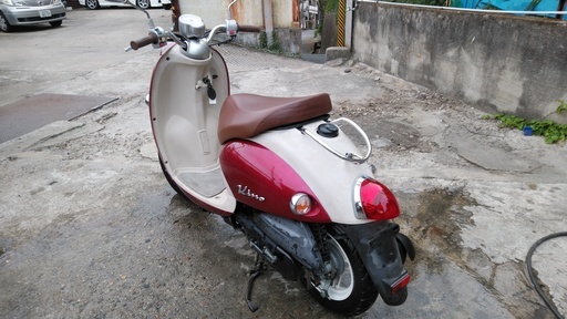 ヤマハビーノFI SA37J 赤 コンピューター制御の高い方のビーノです