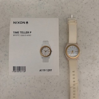 ニクソン腕時計 ホワイト
