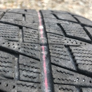 スタッドレス ５穴 15インチ NISSANセレナで使用。