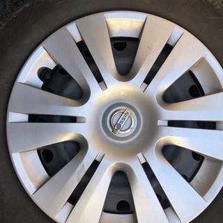 スタッドレス ５穴 15インチ NISSANセレナで使用。