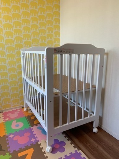 ☆美品☆ カトージ ベビーベッド ホワイト ハイタイプ カトージ ベビー