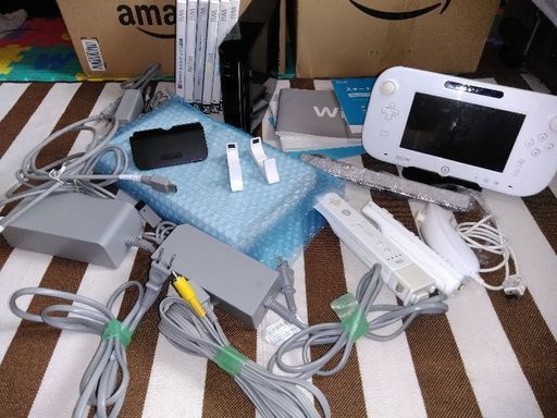 Wii とWii uのセット