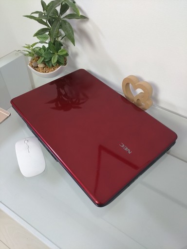 綺麗で可愛い光沢スパーリングレッドLaVie♪　美品！　大容量250G★　最新Windows10！　高速PC★　高性能デュアルコア　メモリ4G　NEC　LaVie　大画面　最新Windows10　64Bit　赤光沢　高級感　15.4インチ　　ノートパソコン　無線LAN　Wi-Fi対応 　DVDドライブ