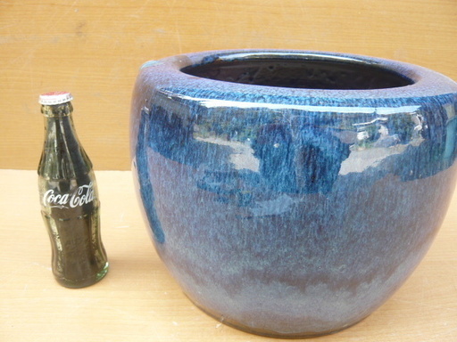 陶器製の火鉢
