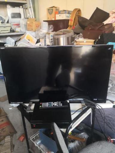 シャープ　32型液晶テレビ