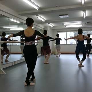 赤坂・六本木のバレエ 『 STUDIO M'z （エムズ）』 です。 - ダンス
