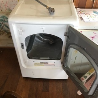 大型乾燥機です！