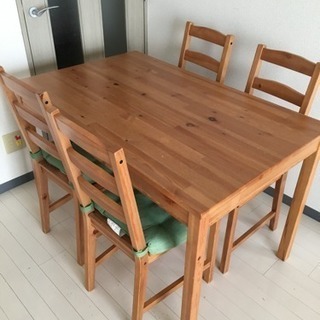 IKEA ダイニングテーブル