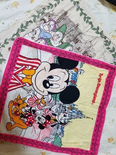 ディズニー クッションカバー2枚 マスコットのおまけ付き トモママ 北千住の家庭用品 その他 の中古あげます 譲ります ジモティーで不用品の処分