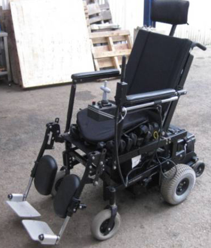 クイッキー Quickie Ｐ210 車椅子サッカーのヒーロー 時速14キロタイプ モーターのオマケ付き