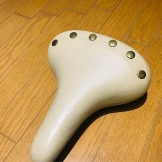 YAMAHAのminaのサドル  中古