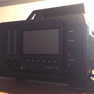 【美品】Blackmagic URSA 4K EFマウント 美品 防湿庫保管品