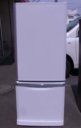 19K0063 D MITSUBISI/三菱 ノンフロン冷蔵庫 MR-D30X-W 289L 2015年製 中古