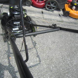 POULAN 4．5馬力 芝刈り機サイド排出