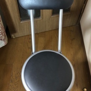 折りたたみ式パイプ椅子　黒　3つ