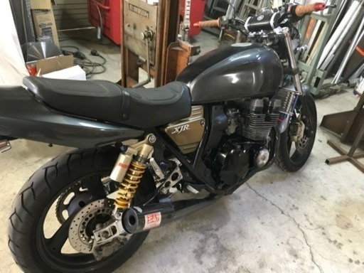 ヤマハ XJR400