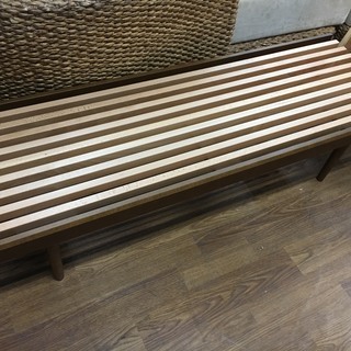 826STANDERD】スラットベンチ ウッドレッグあります!! 826STANDERD】スラットベンチ ウッドレッグあります!!