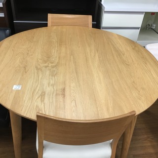 大塚家具シネマダイニングテーブルのみ ダイニングテーブル「シネマ3」 レッドオーク材 ホワイトオーク色 全3