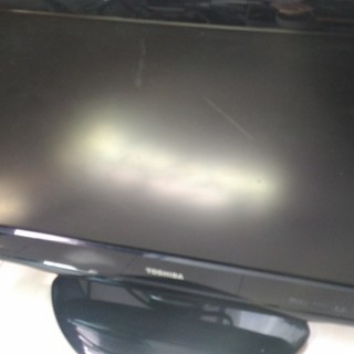 TOSHIBA　19型液晶テレビ（2011年製）