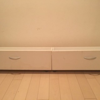 ベッドの下の収納家具  スライド可能