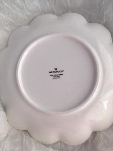 新品 ウェッジウッド ワイルドストロベリー 高島屋購入 ココ 新井宿の食器 プレート の中古あげます 譲ります ジモティーで不用品の処分
