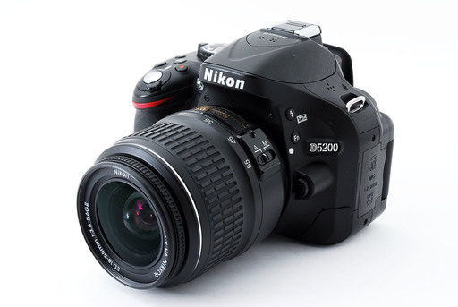 Nikon D5200 レンズキット ブラック☆極上美品☆新品SDカード