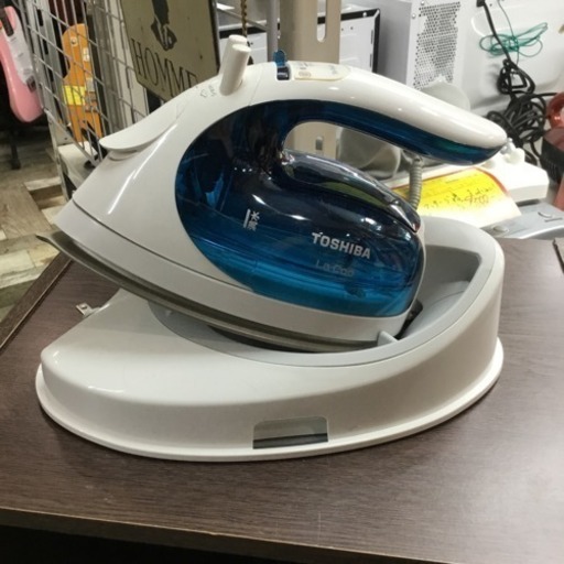 #2288 コードレススチームアイロン TOSHIBA TA-FV420