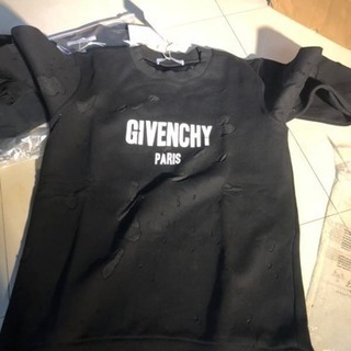 GIVENCHY 2018 デストロイド