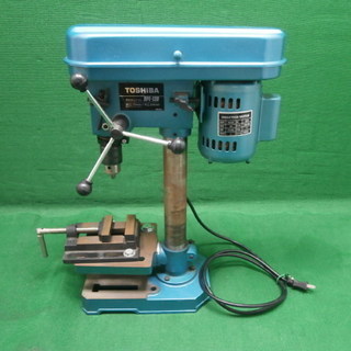 ☆中古品 東芝（TOSHIBA）卓上ドリル DPE-13B 鉄工13㎜ 木工24㎜ バイス付き 100V / 卓上ボール盤☆