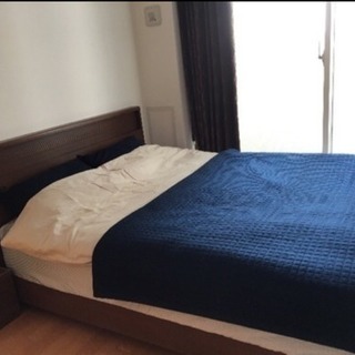 美品 ダブルベッド Sealy (シーリー社)