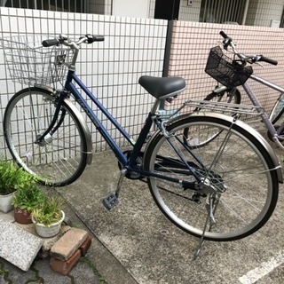 自転車 更にまた値下げしました〜27インチ6段ギア オートライト自転車