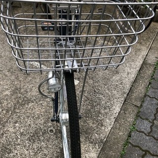 自転車 更にまた値下げしました〜27インチ6段ギア オートライト自転車