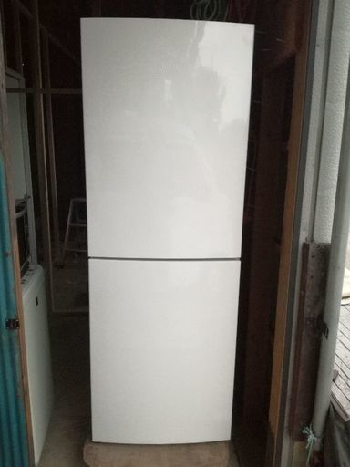 【配送設置可能】2014年冷凍冷蔵庫305L　動作確認済♪