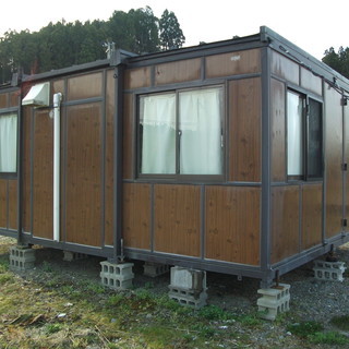 8坪16帖　中古プレハブ倉庫売りたし