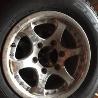 ハイエースに LTタイヤ&アルミホイール 4本