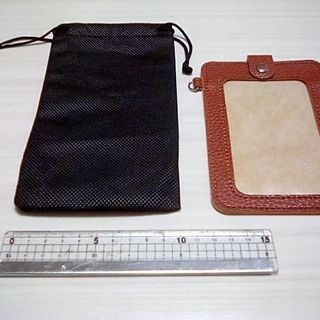 スマホ入れ(茶色)&袋(黒色)
