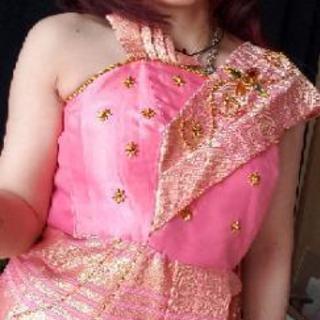 タイの正装ドレス 綺麗なピンク❗