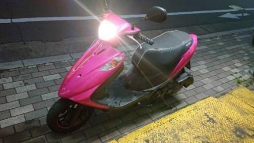 スズキ V125G ローズレッド