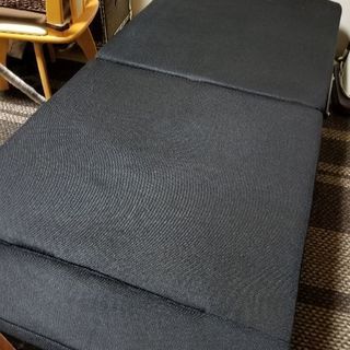 折り畳み　リクライニングソファーベッド　ブラック